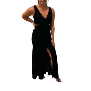 Aqua Women's  Black Velvet Full-Length Mesh Inset Evening Dress Size 4